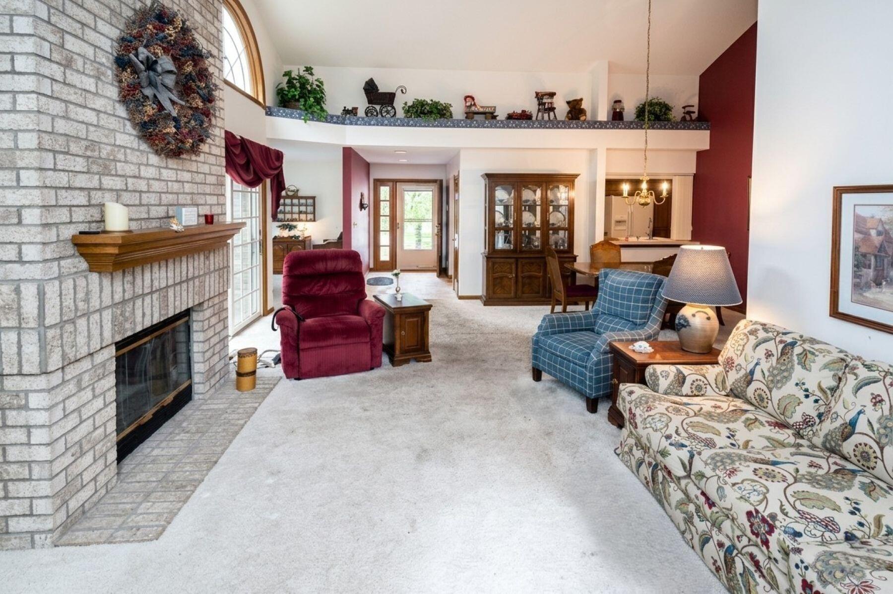 1931 Springbrook - N Unit: D