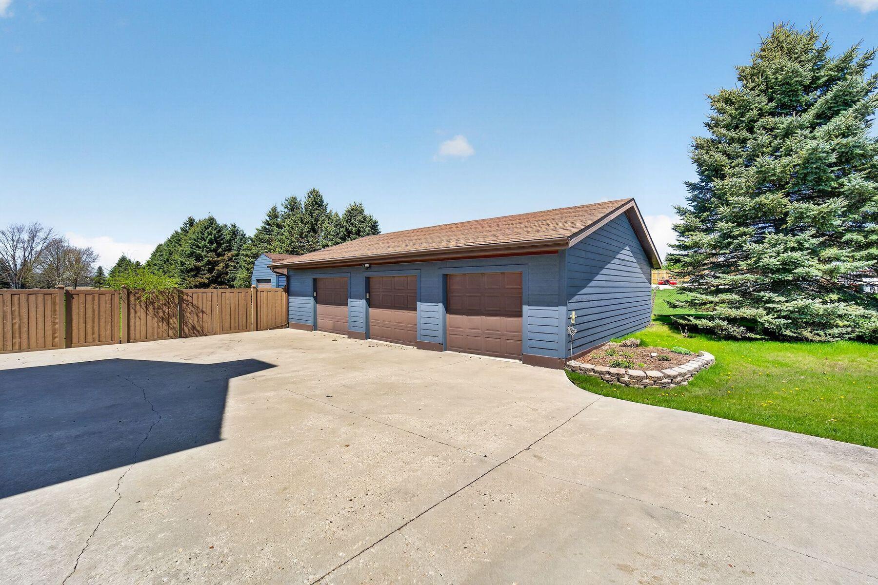 3522 N Britton Rd