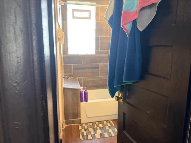 623 W Clarke St Unit: 625