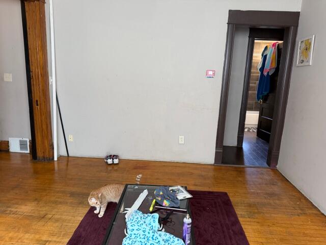 623 W Clarke St Unit: 625