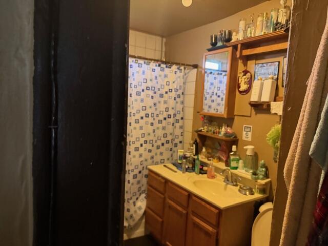 623 W Clarke St Unit: 625