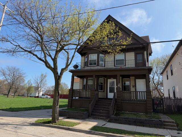 623 W Clarke St Unit: 625