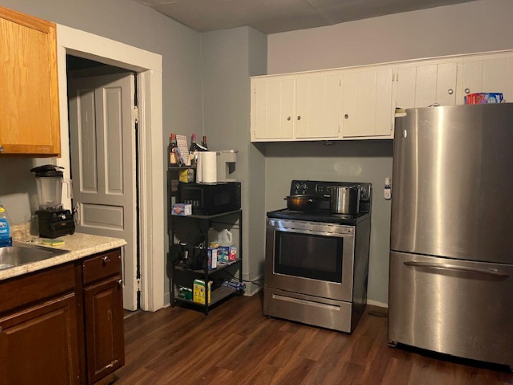 3027 N Holton St Unit: 3029