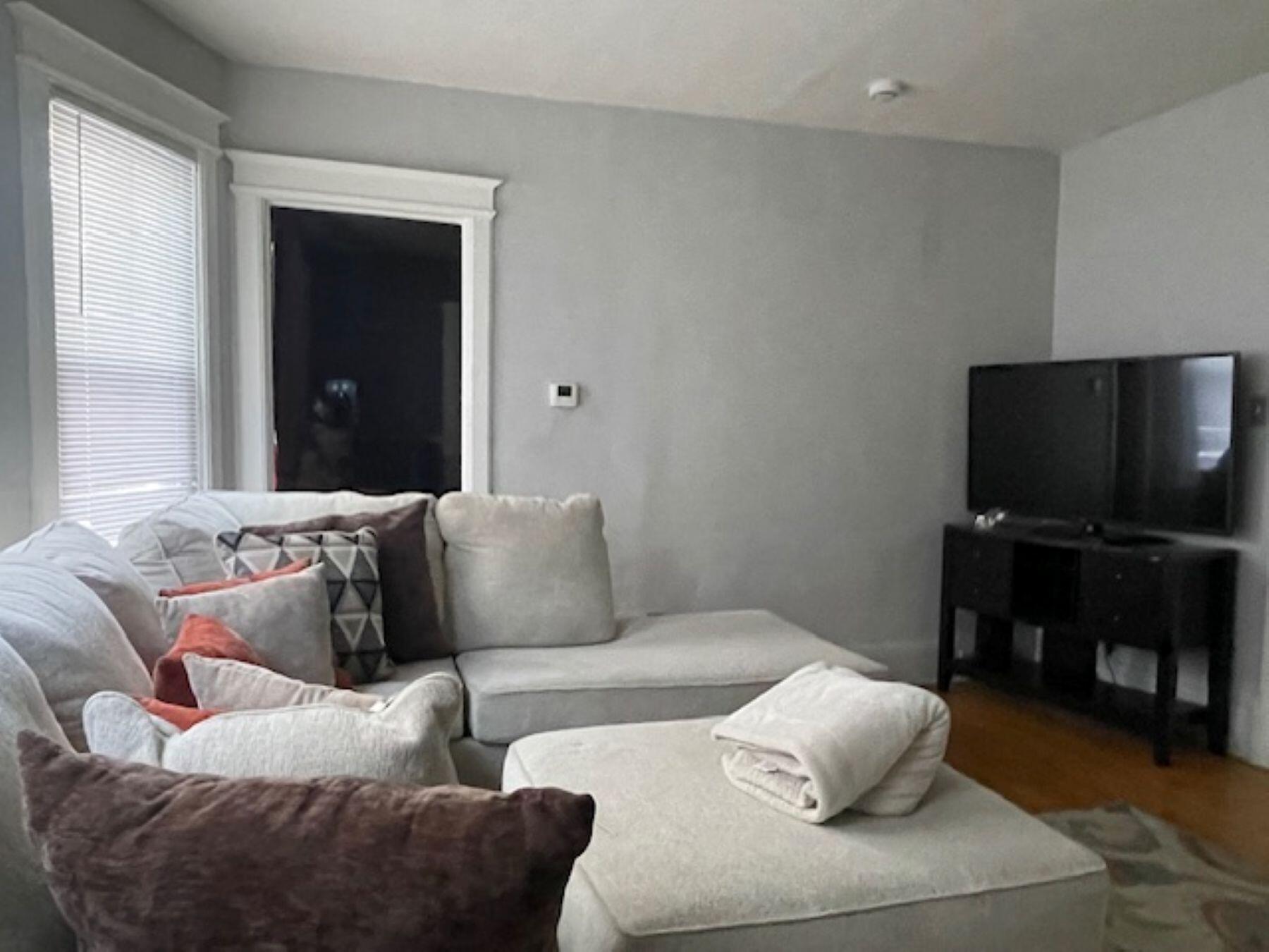 3027 N Holton St Unit: 3029