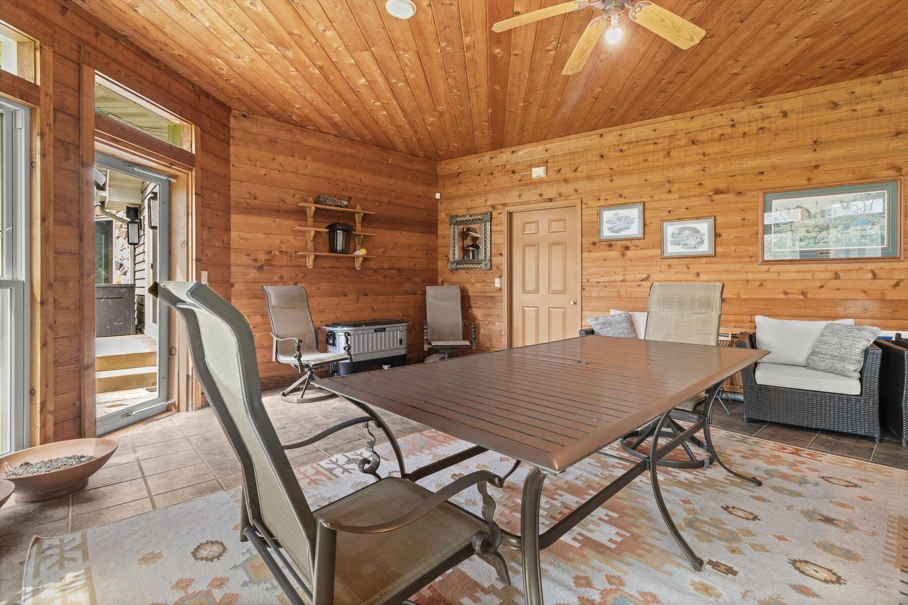 359 Pinehurst Dr