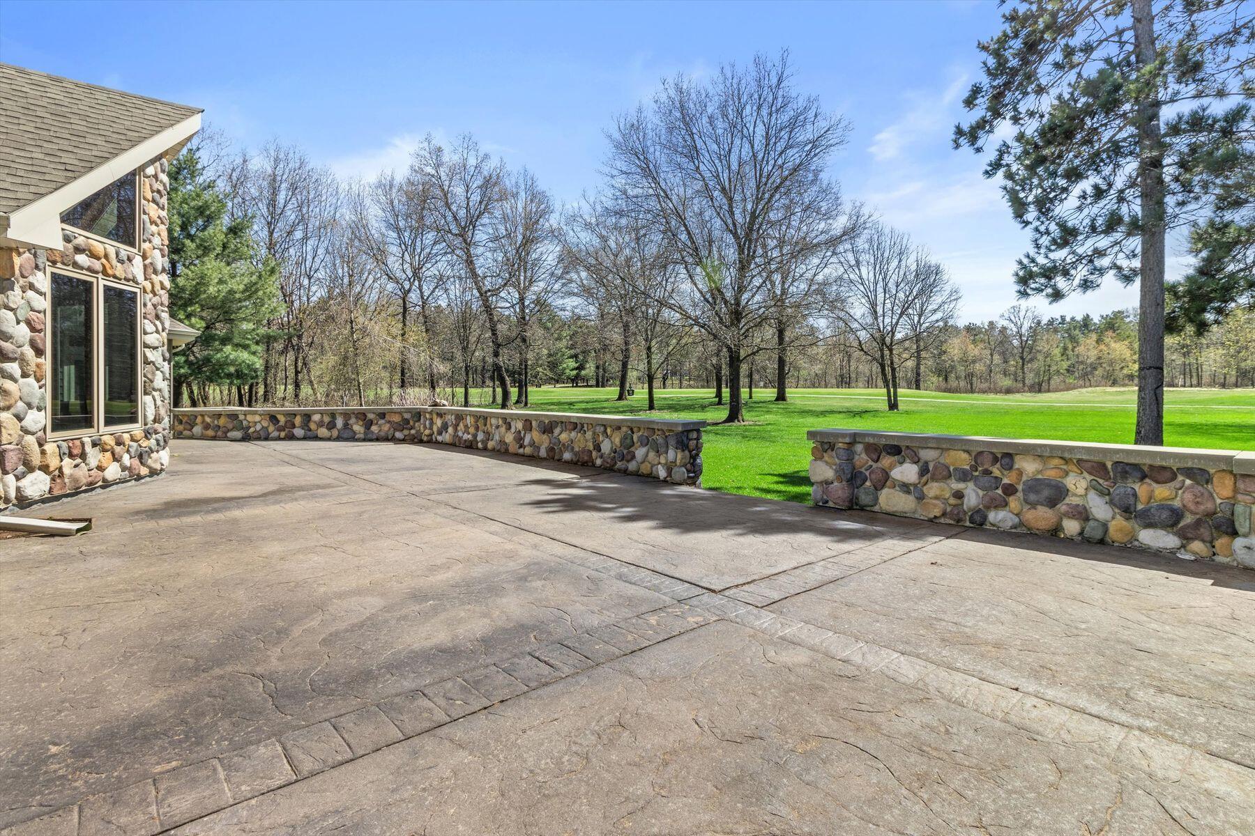 359 Pinehurst Dr