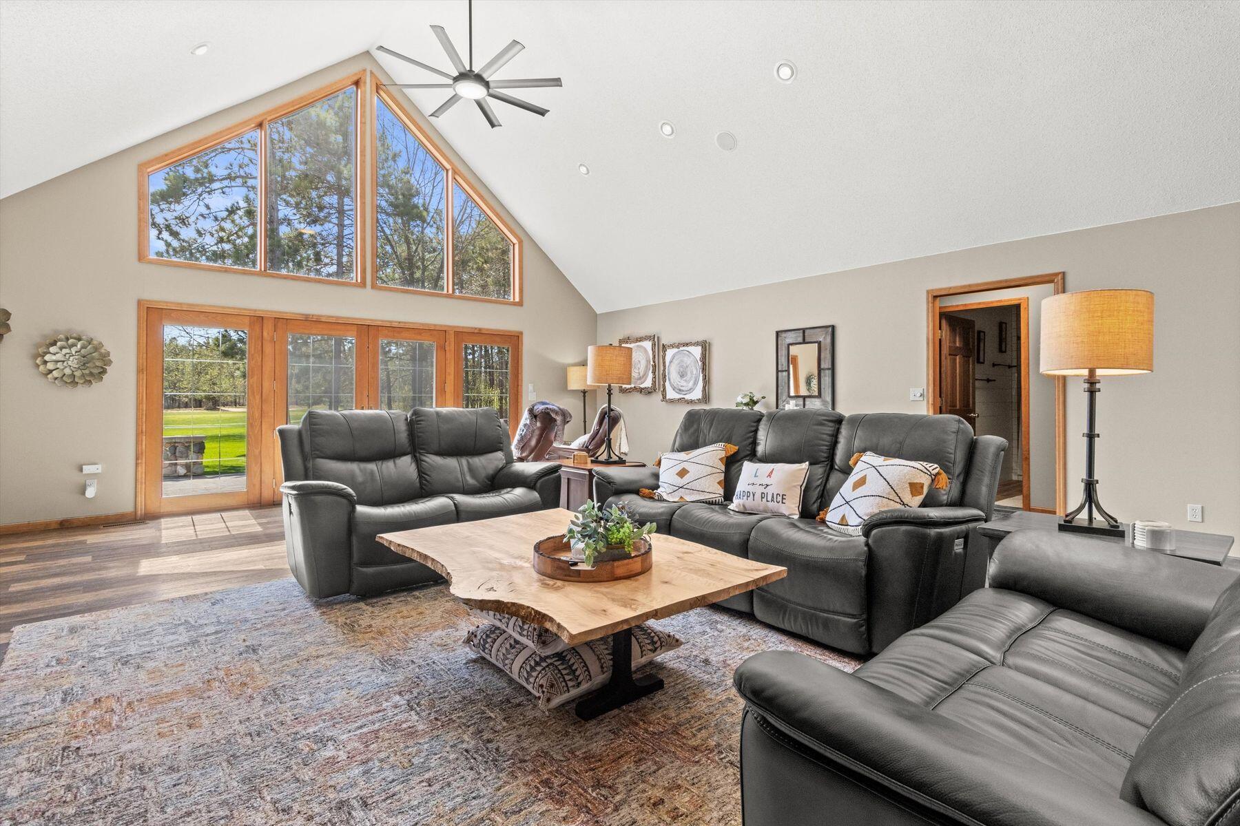 359 Pinehurst Dr