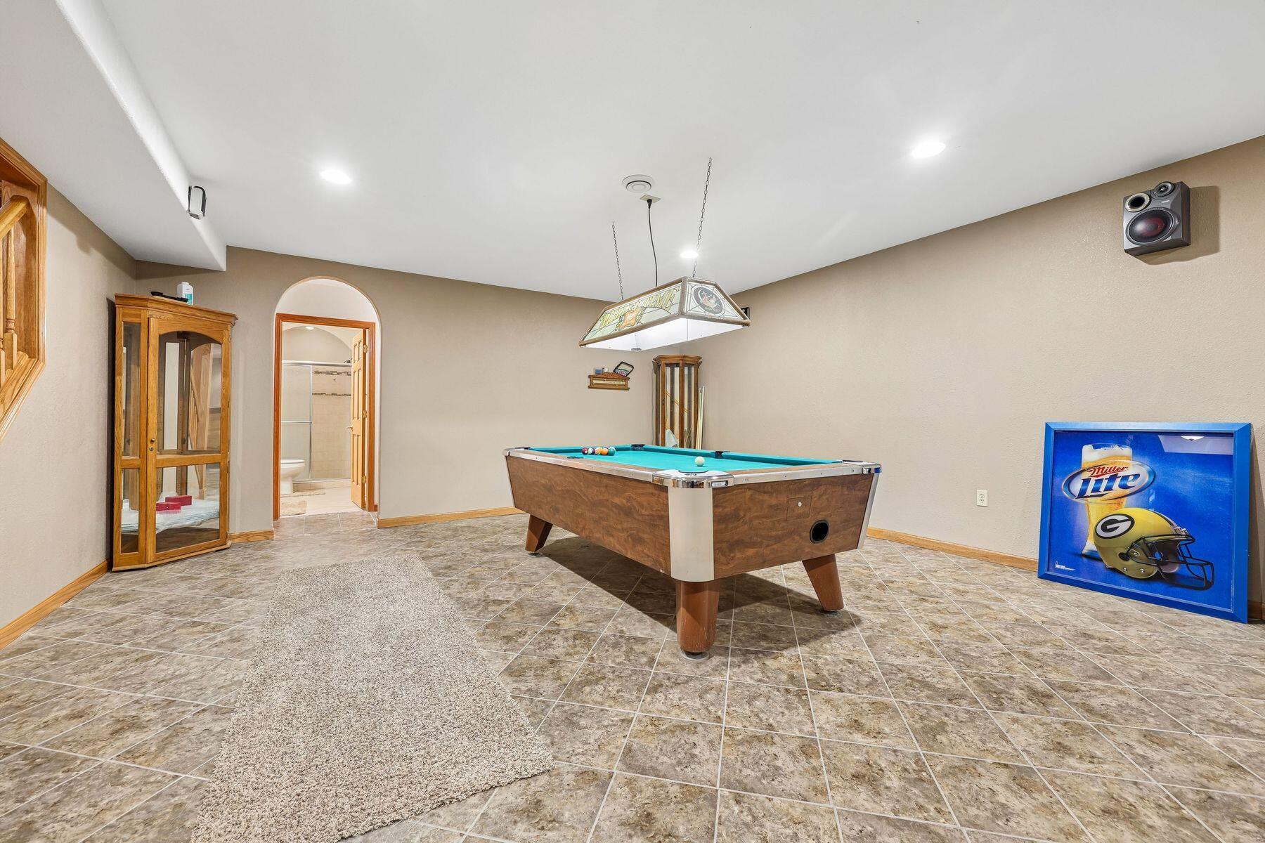 238 E Redding Cir