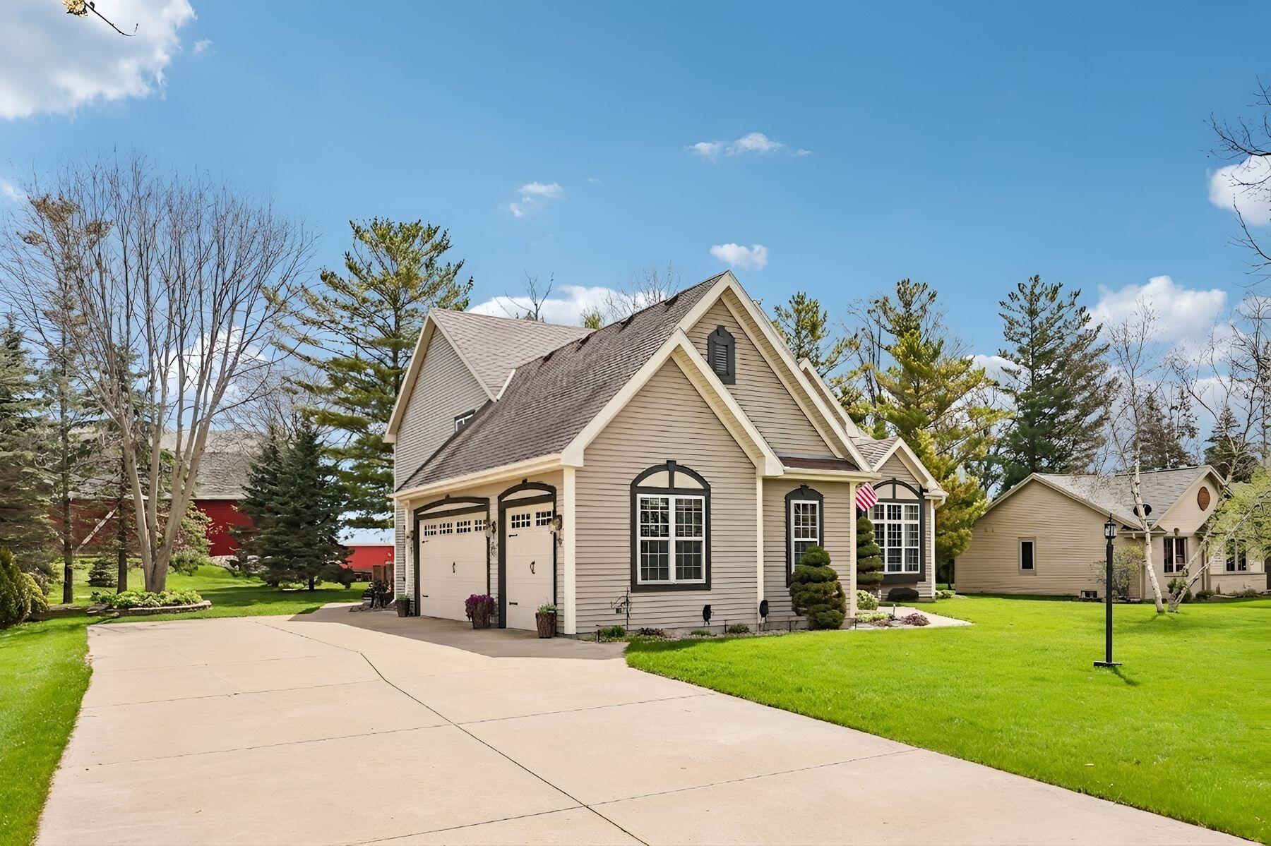 238 E Redding Cir
