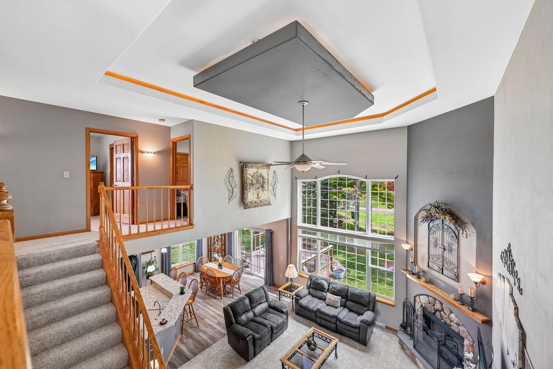 238 E Redding Cir