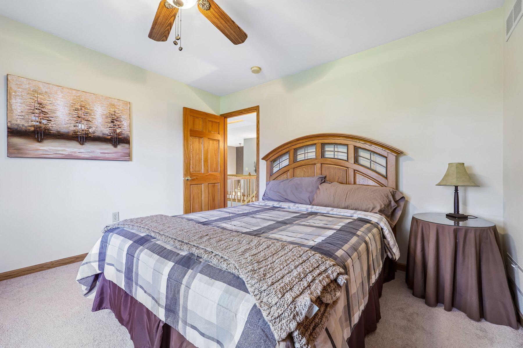 238 E Redding Cir