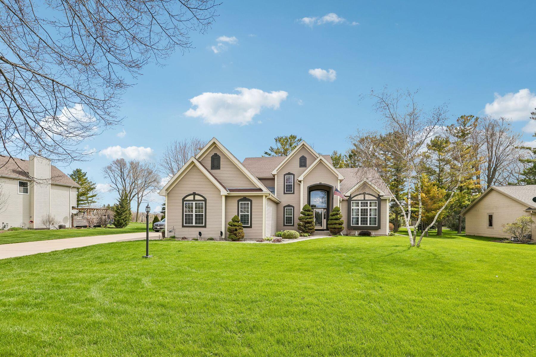 238 E Redding Cir