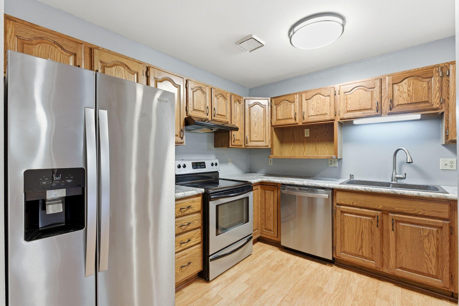 214 Minz Park Cir Unit: 2