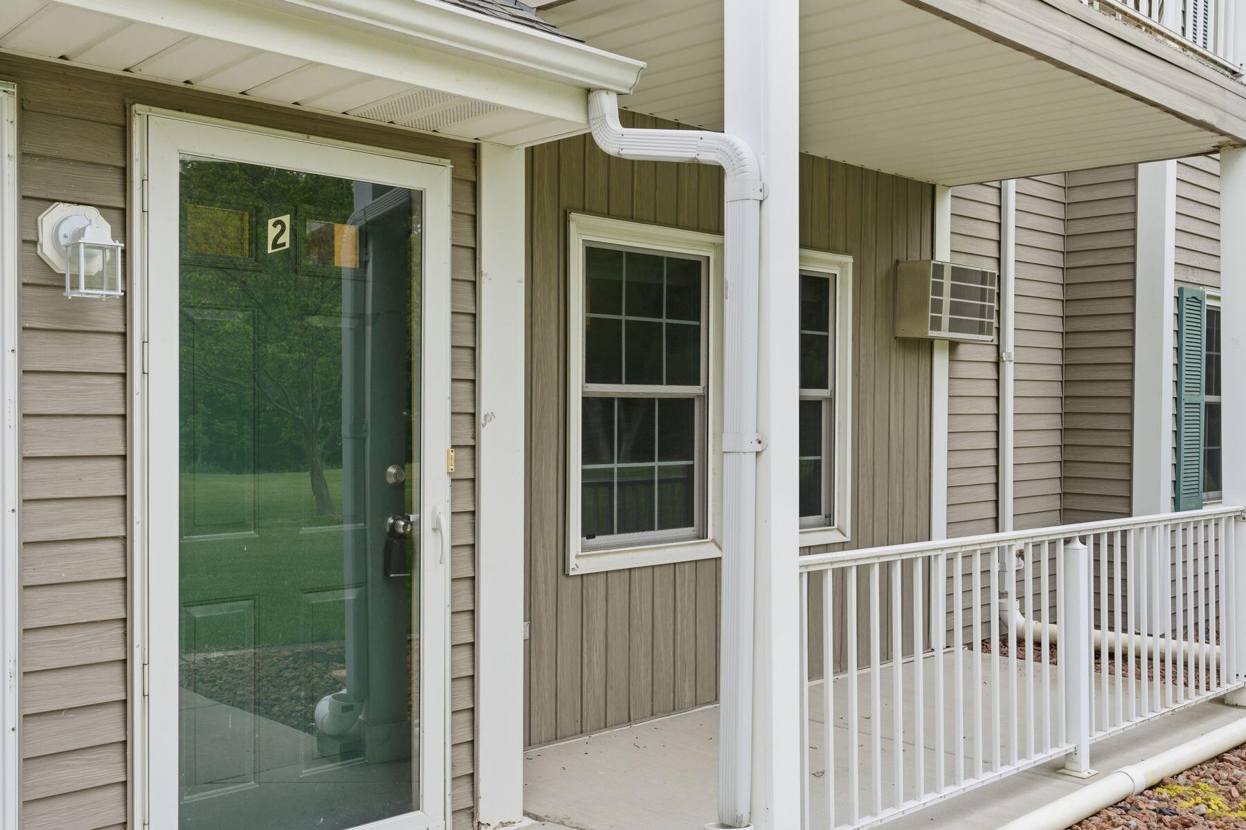 214 Minz Park Cir Unit: 2