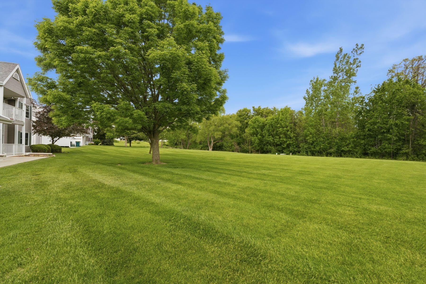 214 Minz Park Cir Unit: 2