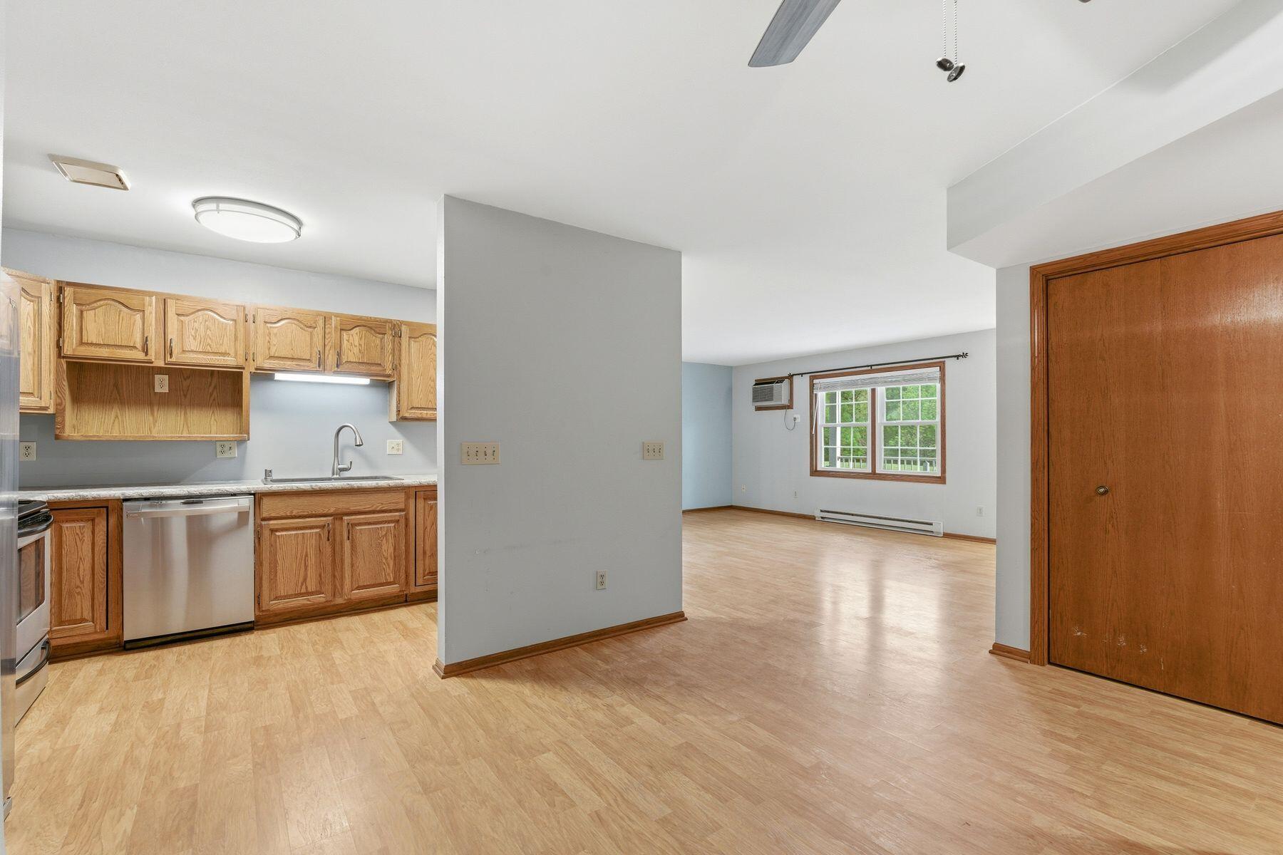 214 Minz Park Cir Unit: 2