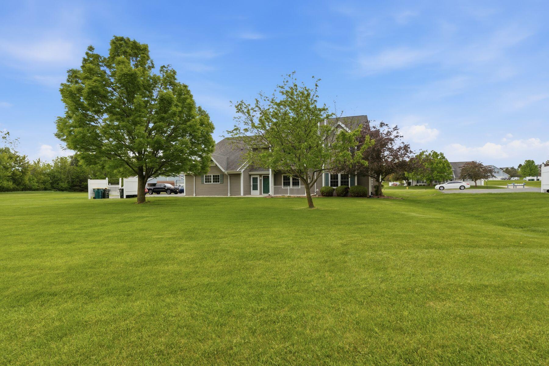 214 Minz Park Cir Unit: 2