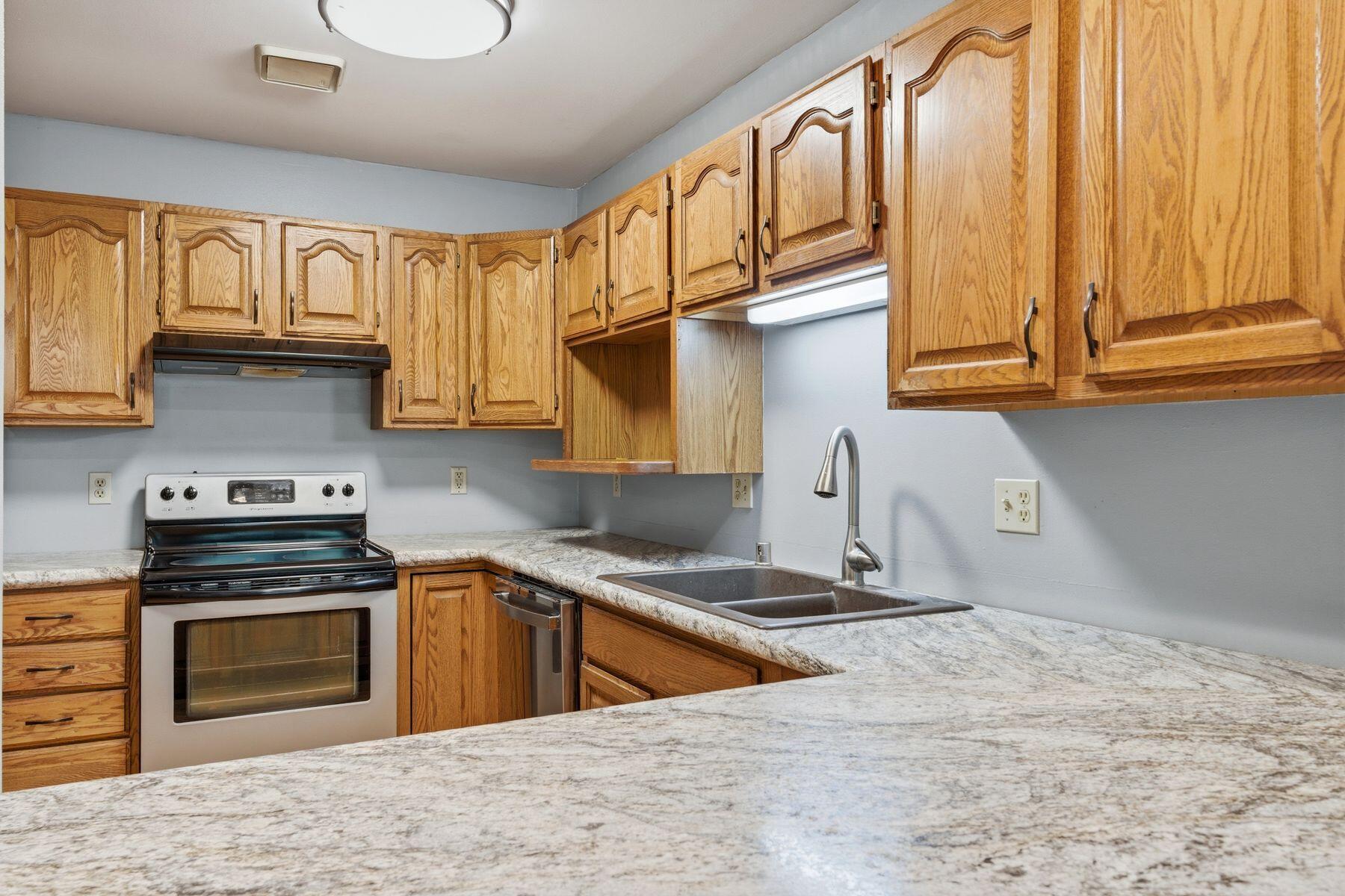 214 Minz Park Cir Unit: 2