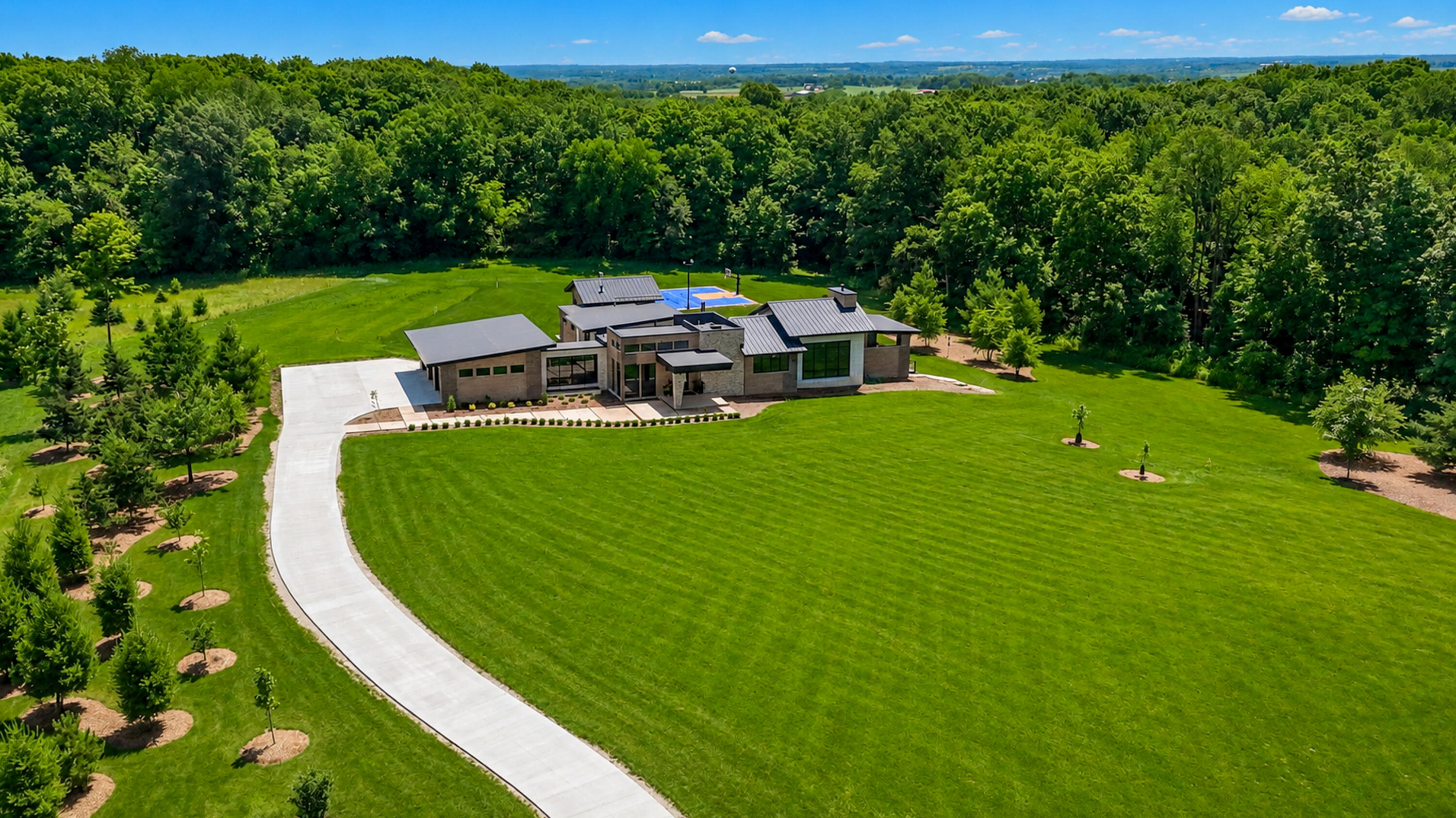 3890 Maxon Dr