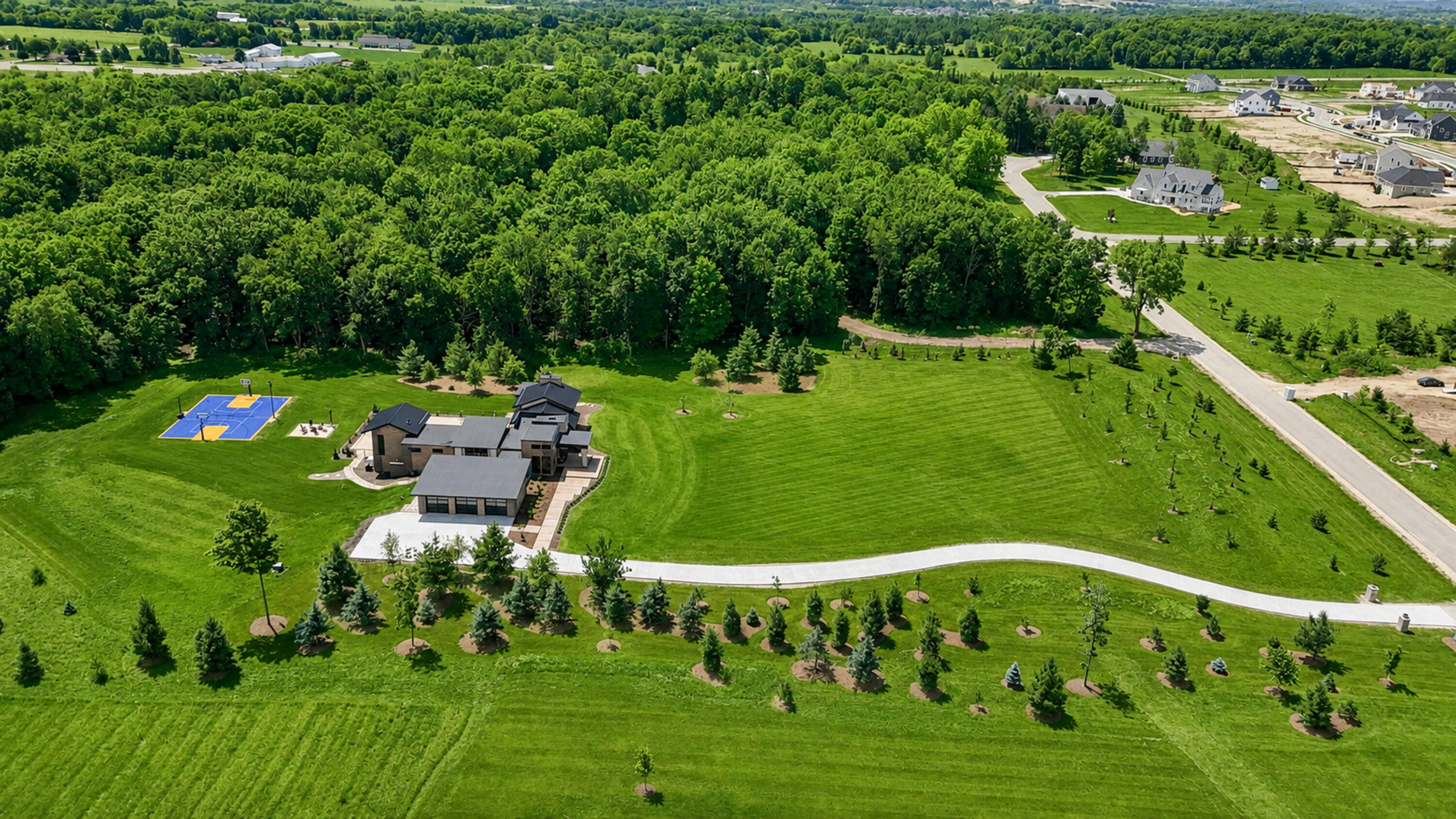 3890 Maxon Dr