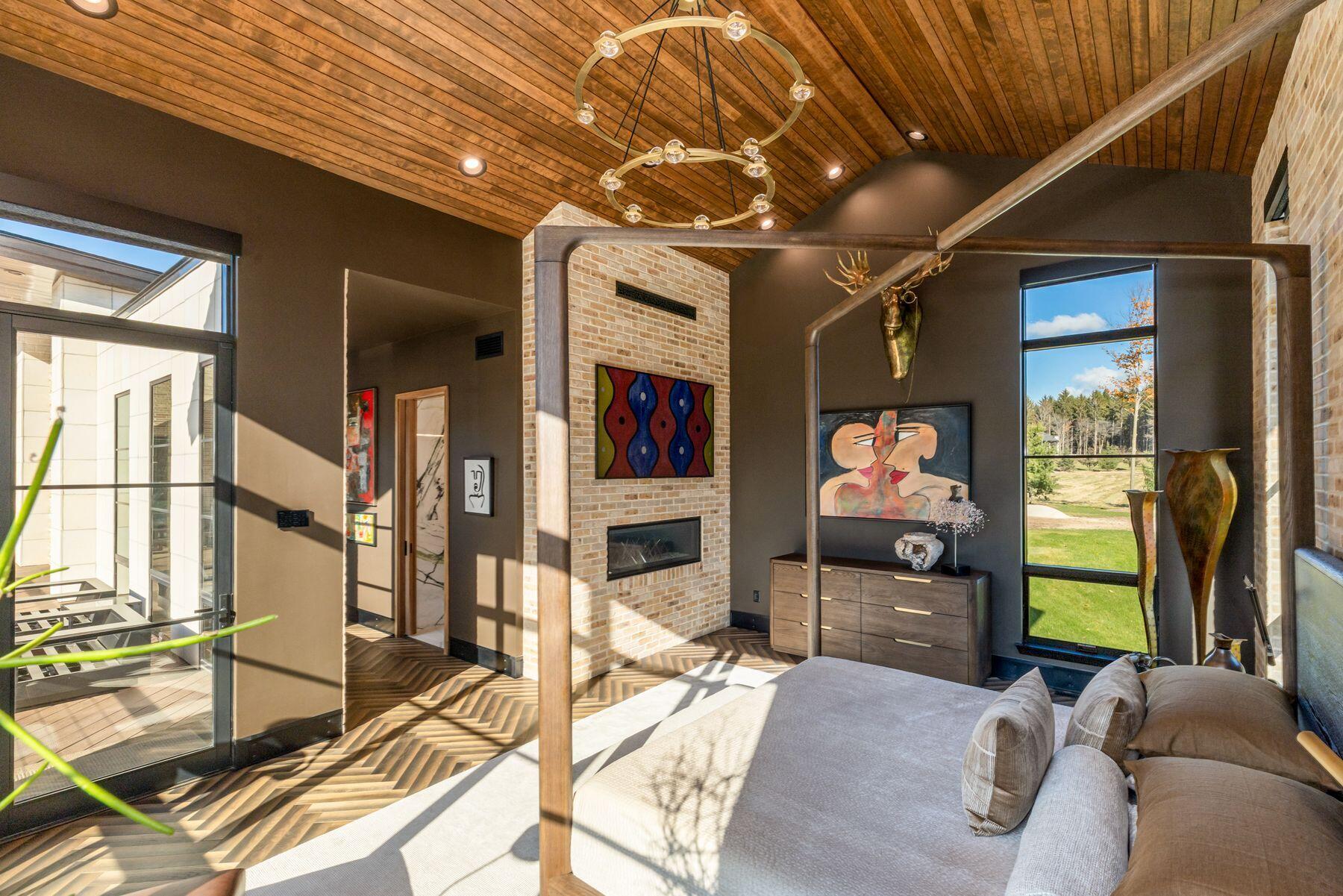 3890 Maxon Dr