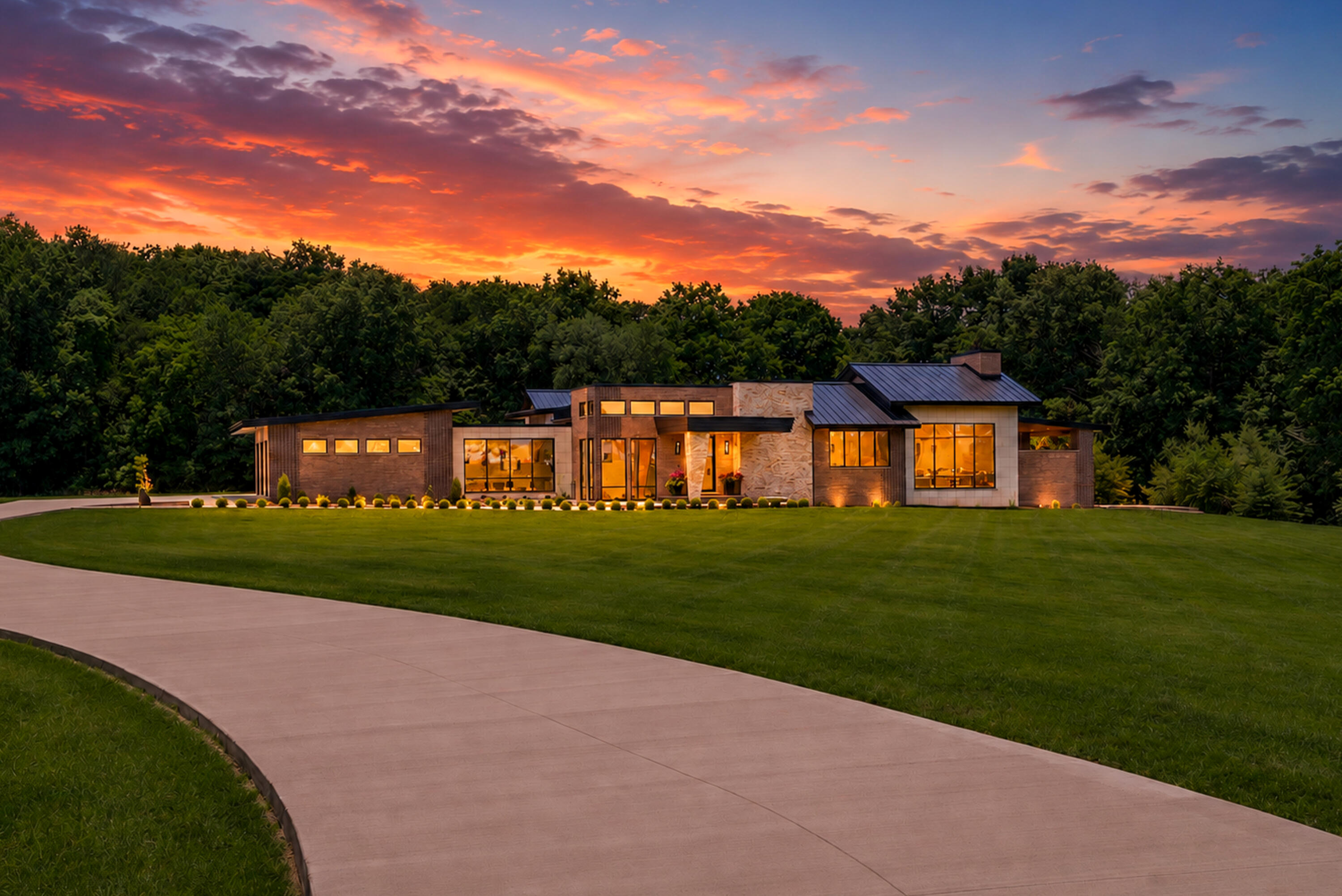 3890 Maxon Dr