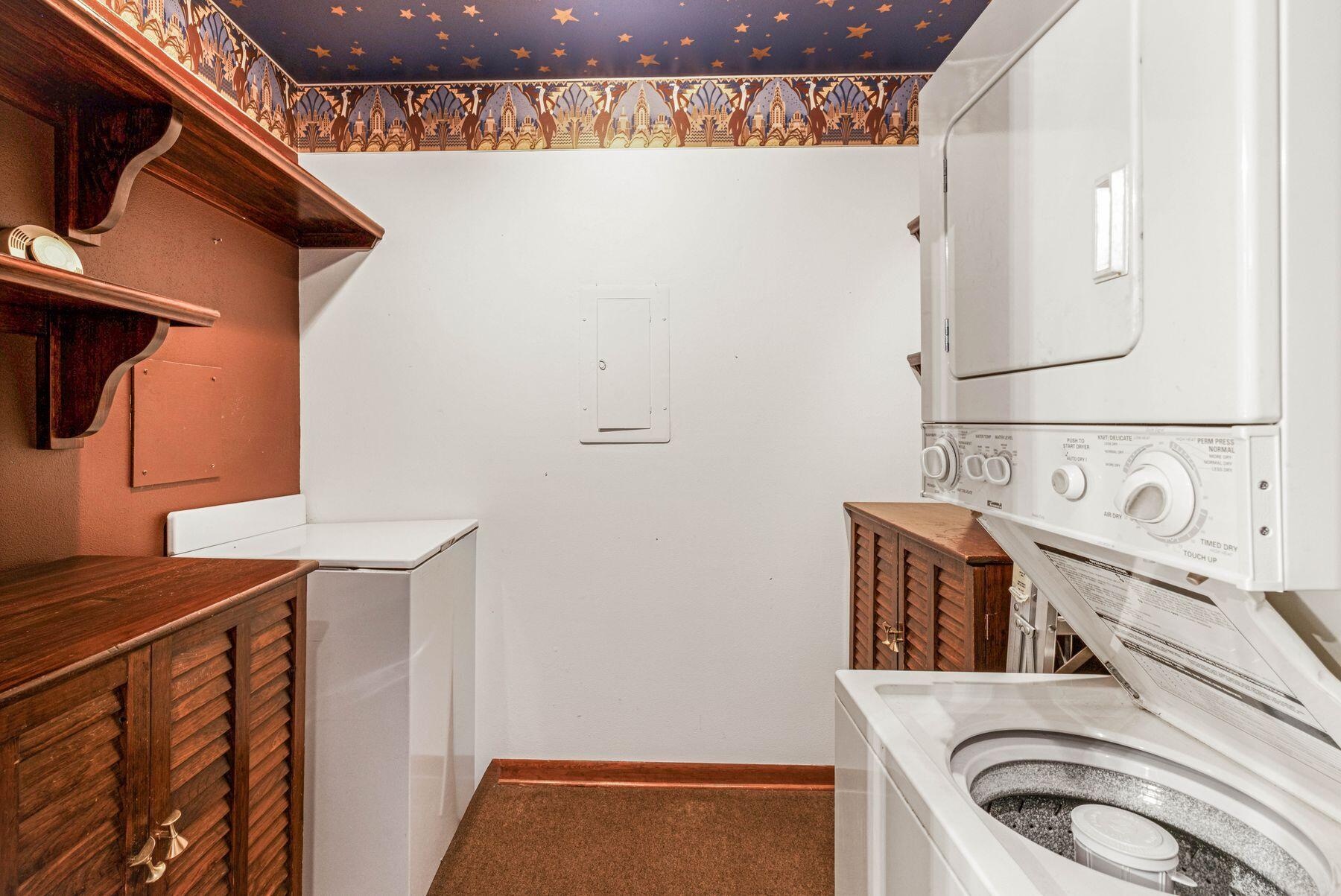 1219 N Jackson St Unit: 308