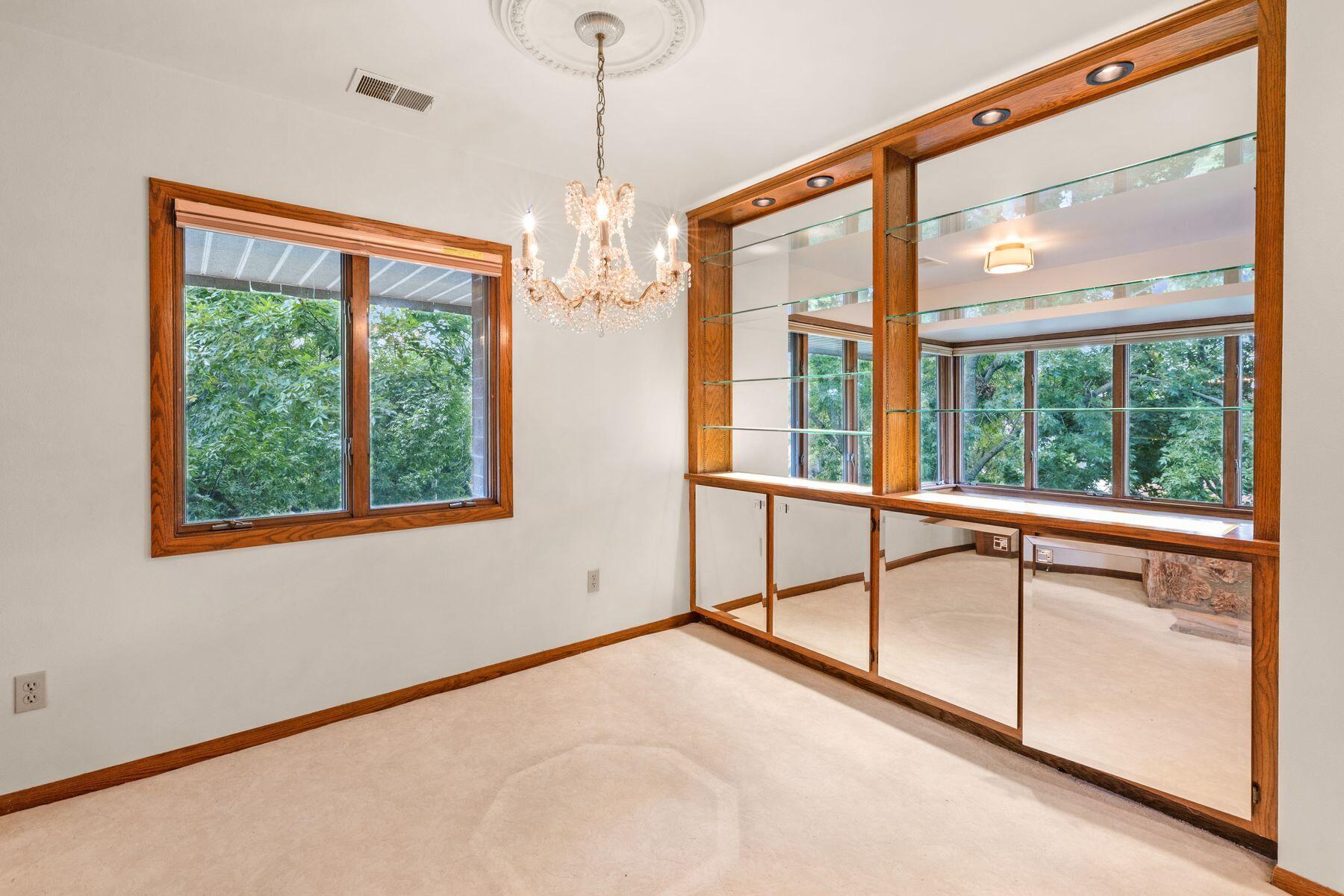 1219 N Jackson St Unit: 308