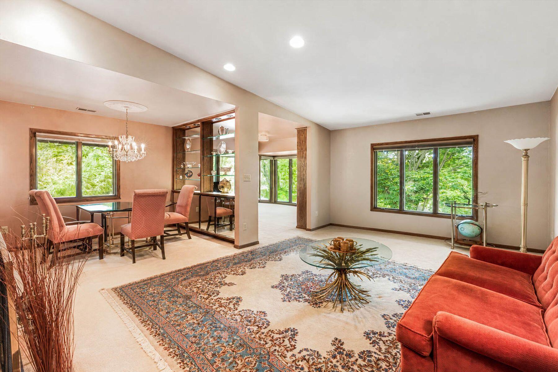 1219 N Jackson St Unit: 308