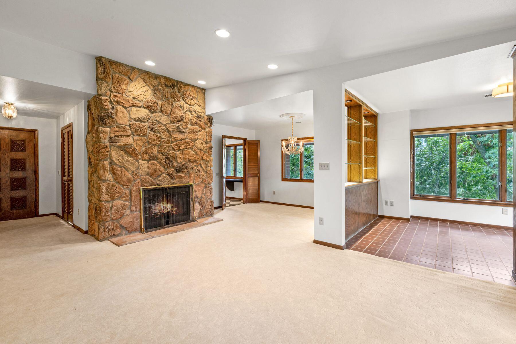 1219 N Jackson St Unit: 308