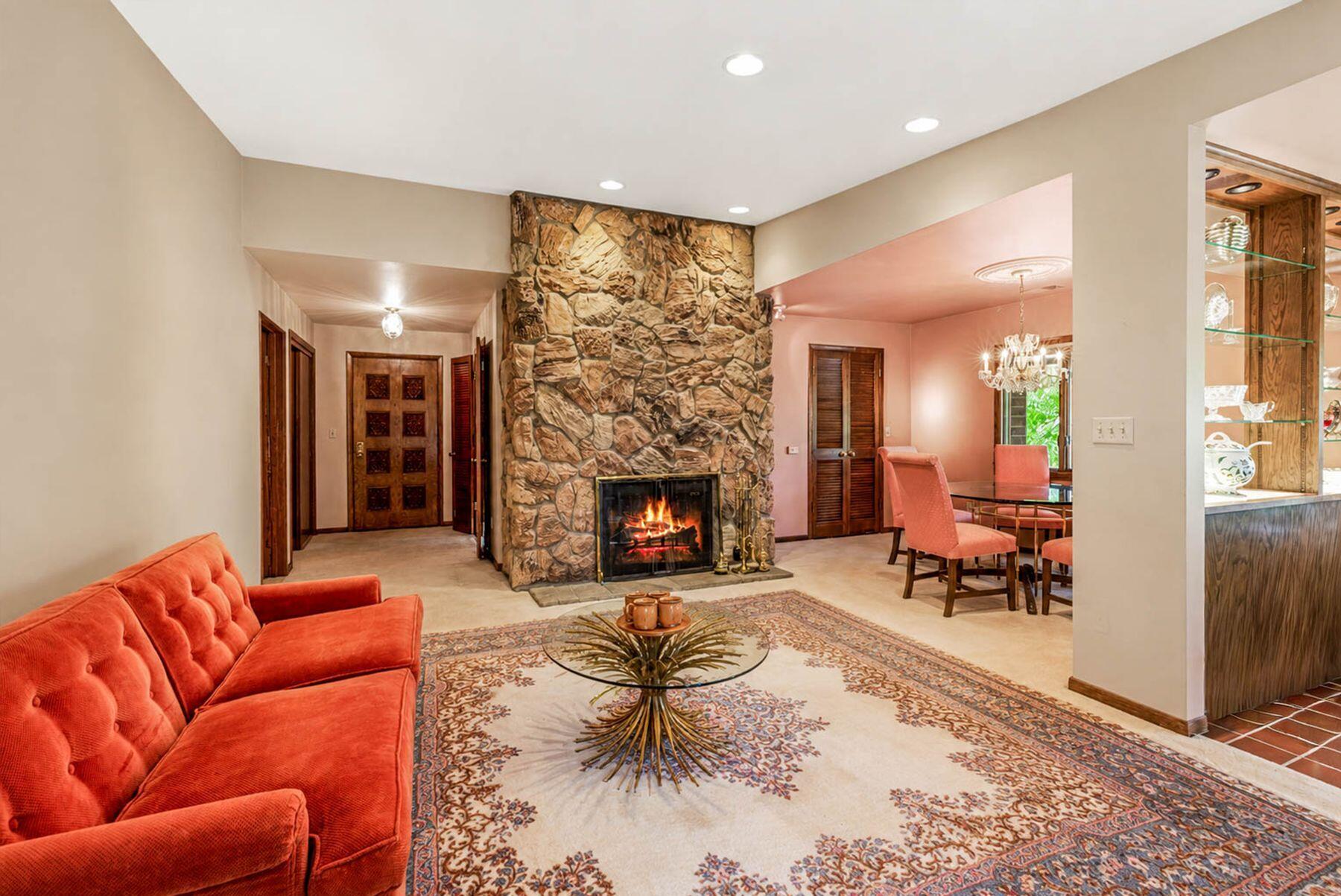 1219 N Jackson St Unit: 308
