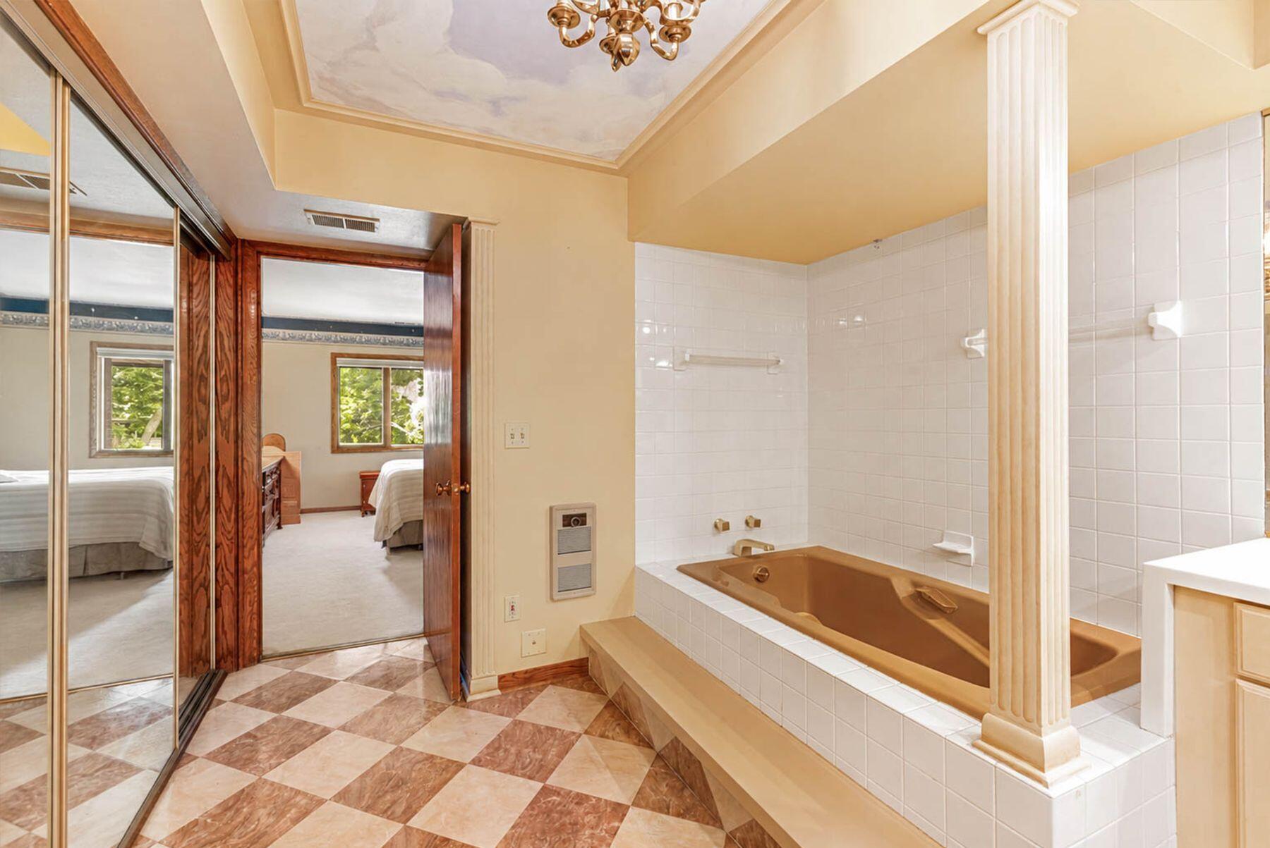 1219 N Jackson St Unit: 308