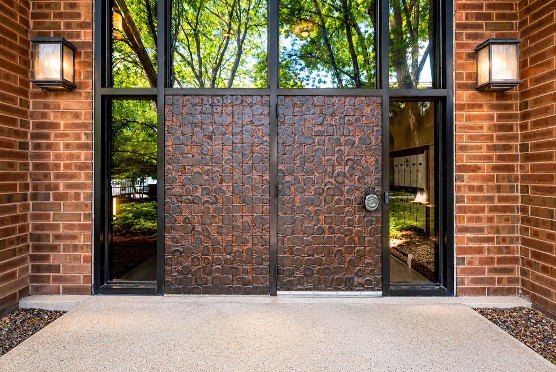 1219 N Jackson St Unit: 308