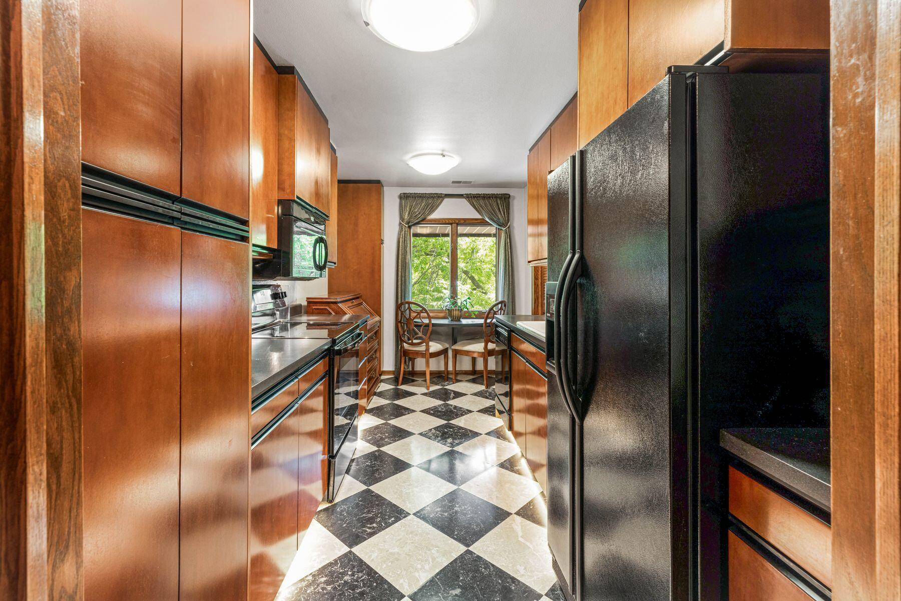 1219 N Jackson St Unit: 308