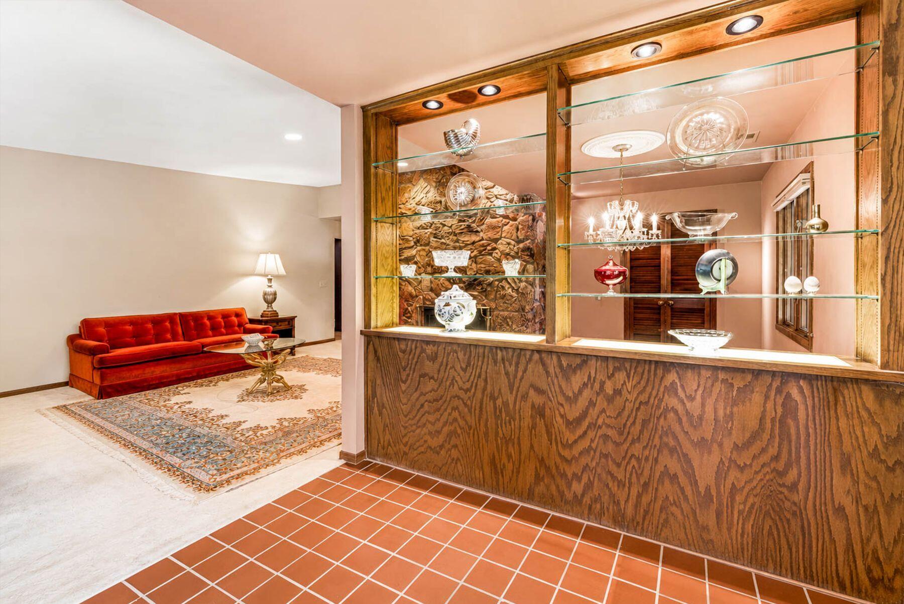 1219 N Jackson St Unit: 308