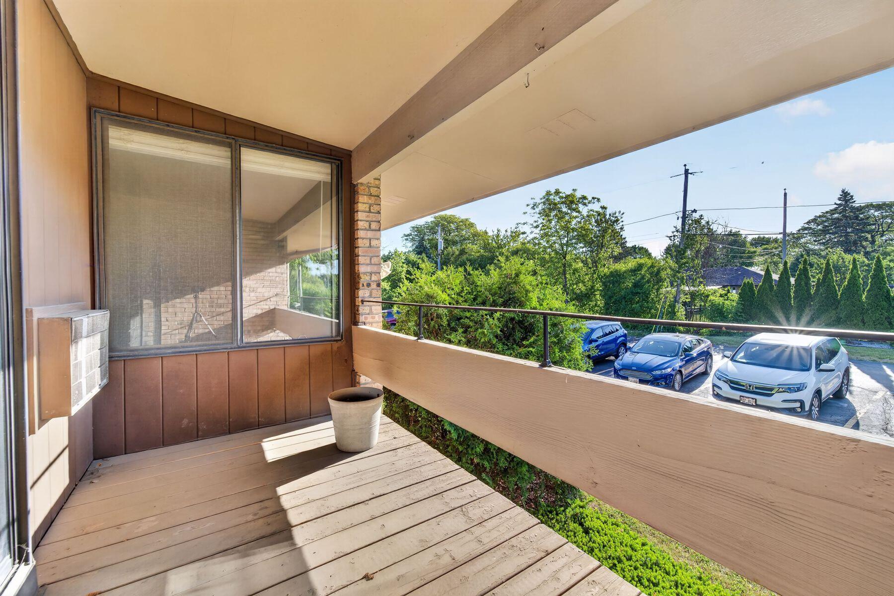 2650 S 60th St Unit: 6