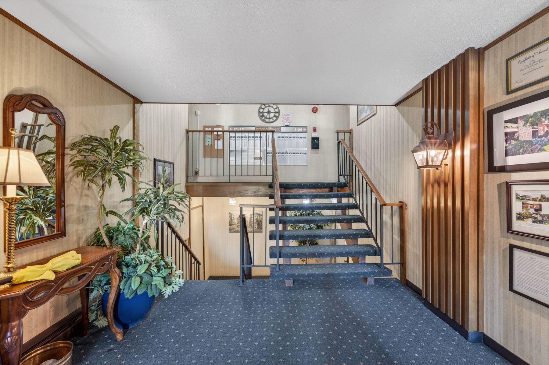 2650 S 60th St Unit: 6