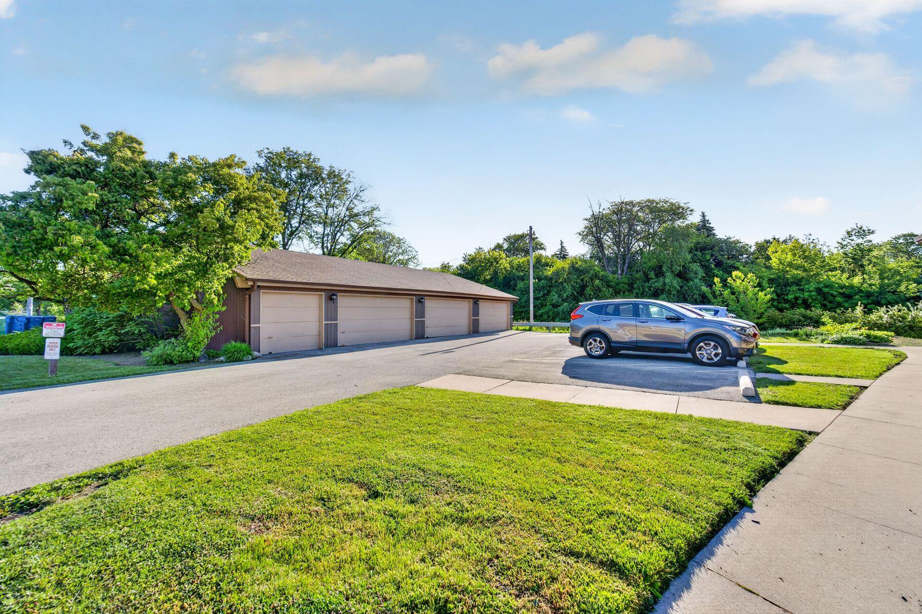 2650 S 60th St Unit: 6