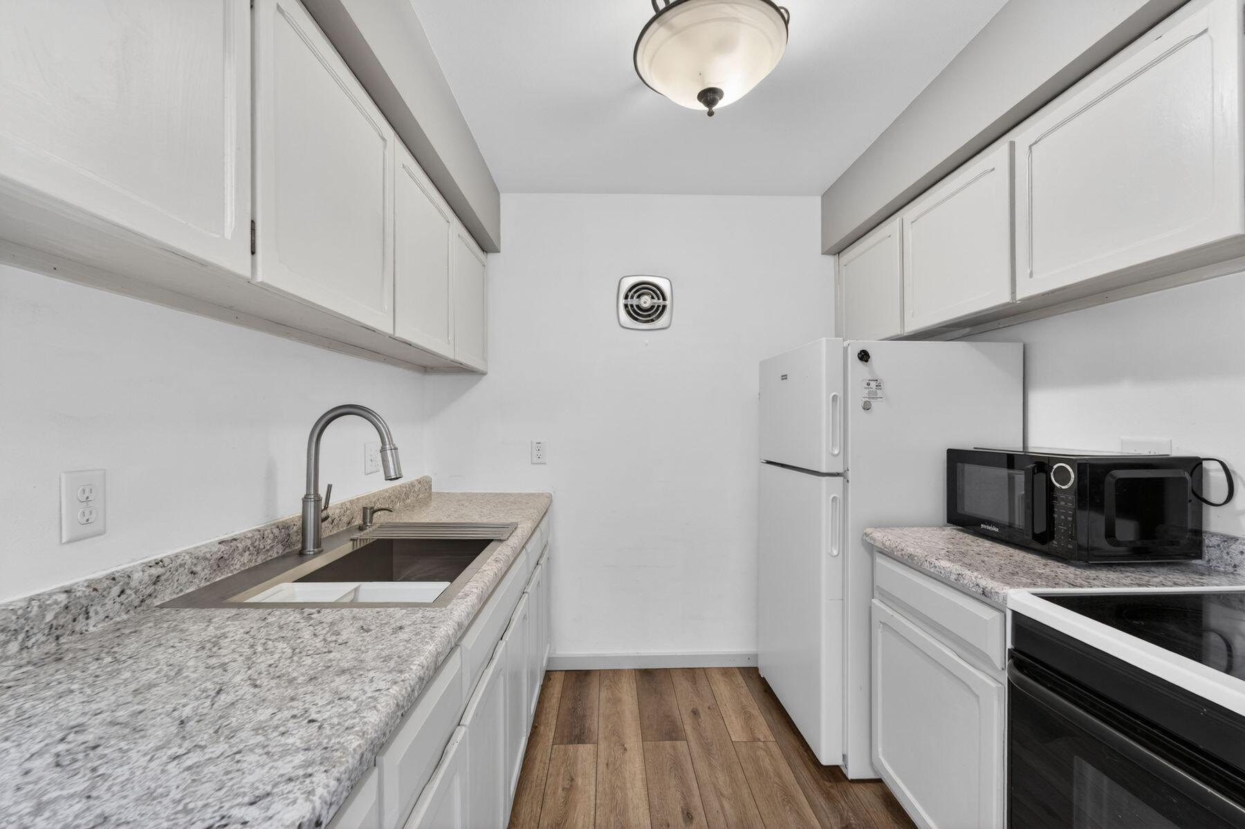 2650 S 60th St Unit: 6