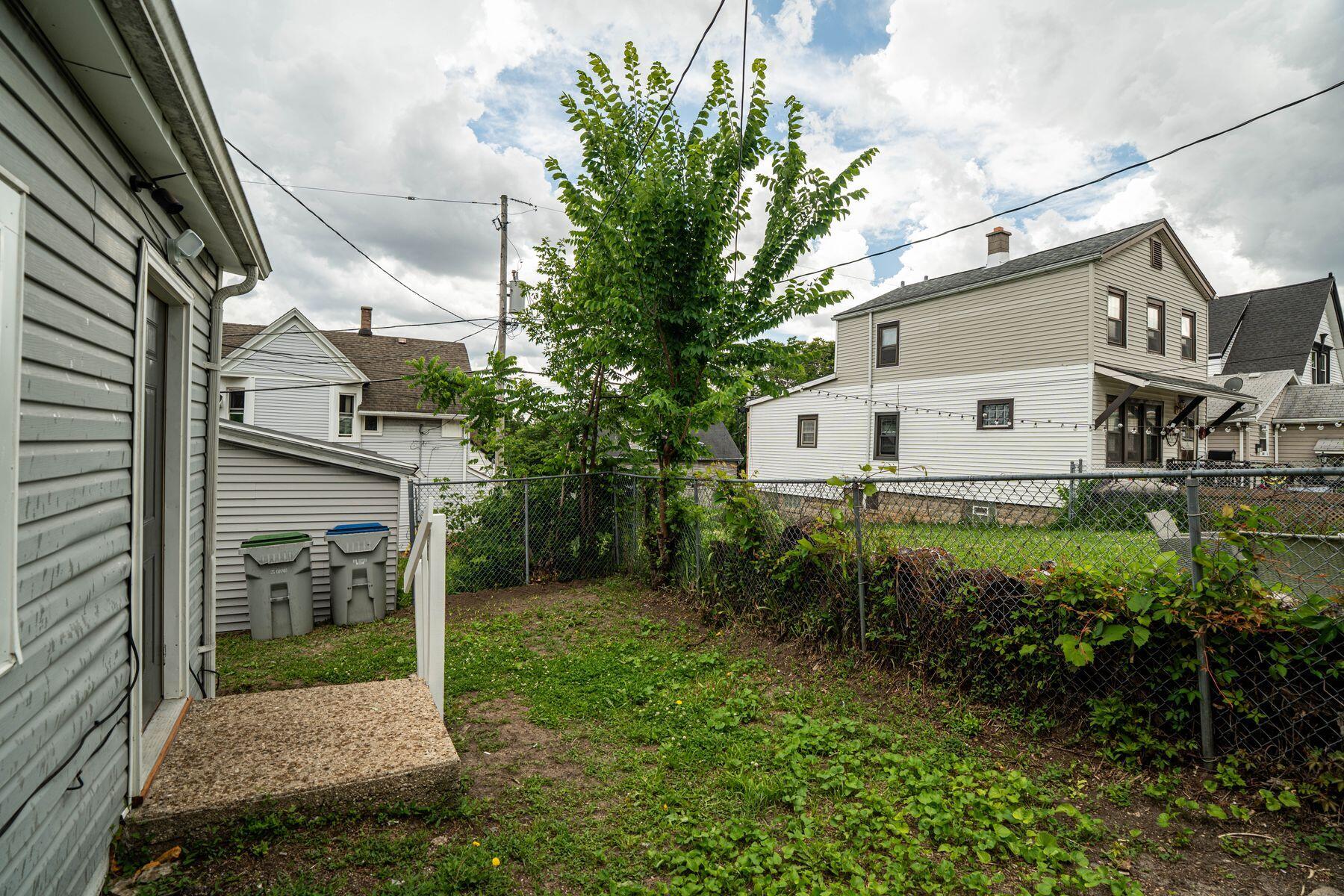 547 N 25th St