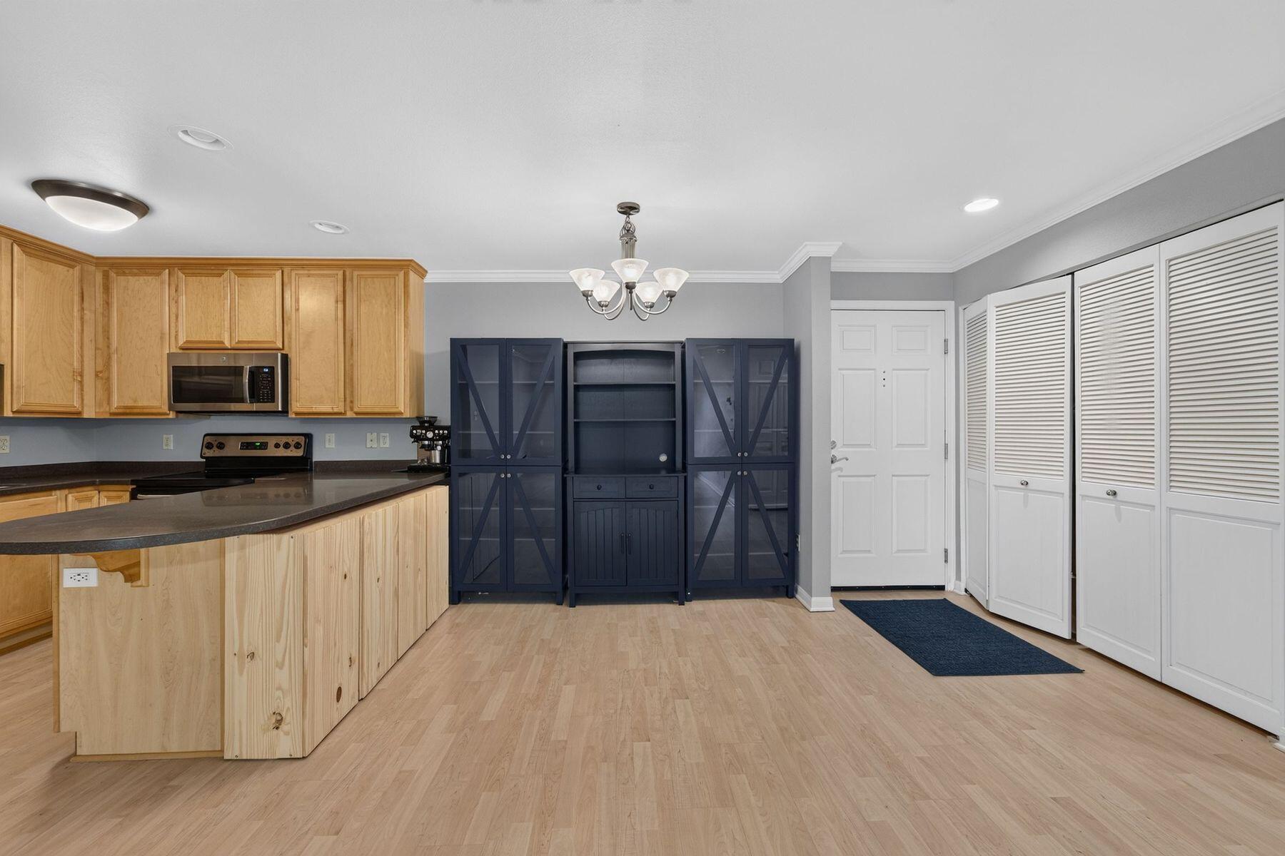 1108 N Milwaukee St Unit: 333