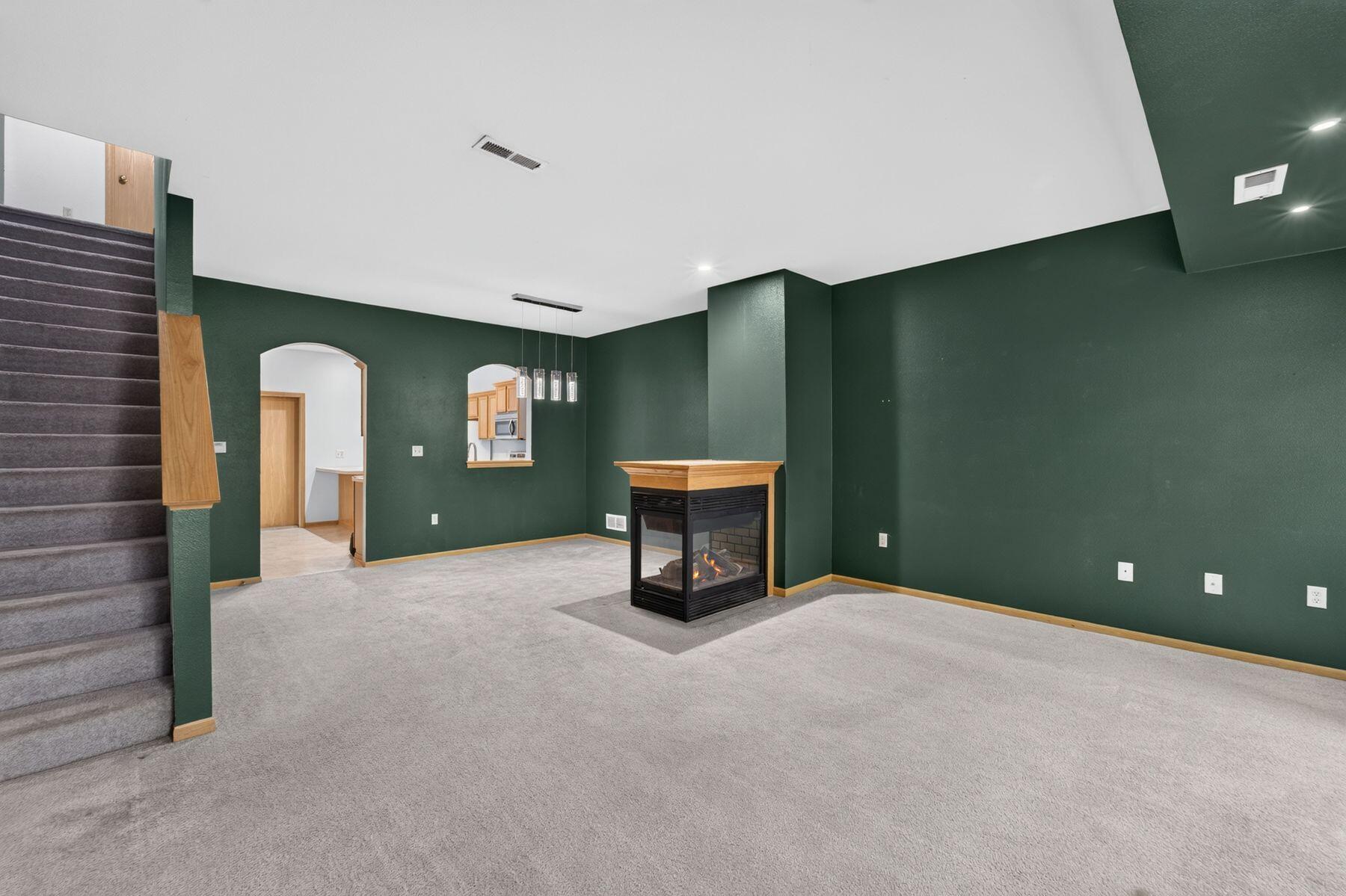 6195 Walnut Ln Unit: 68