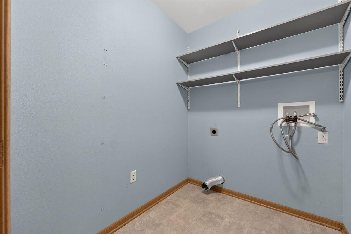 6195 Walnut Ln Unit: 68