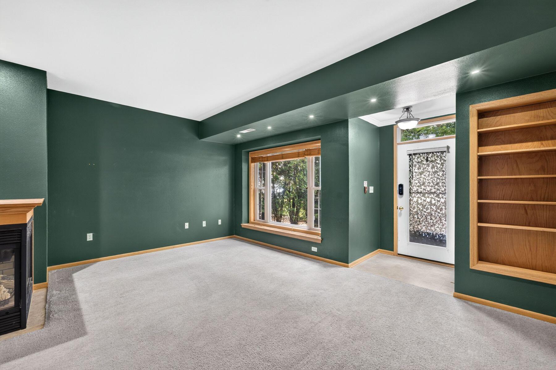 6195 Walnut Ln Unit: 68