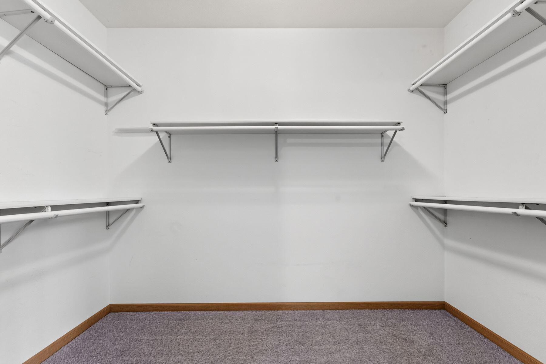 6195 Walnut Ln Unit: 68