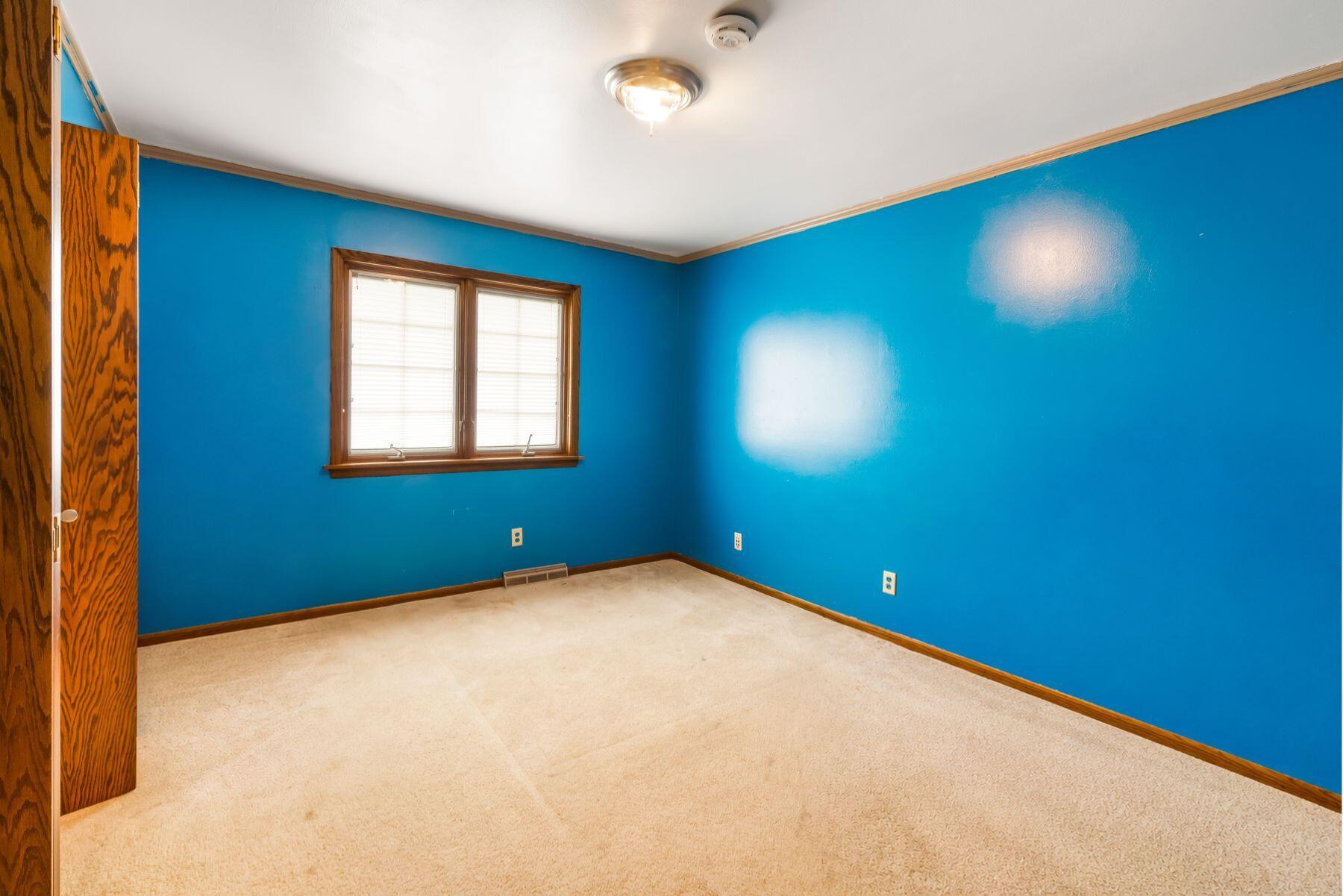 W212N10497 Parkland Cir