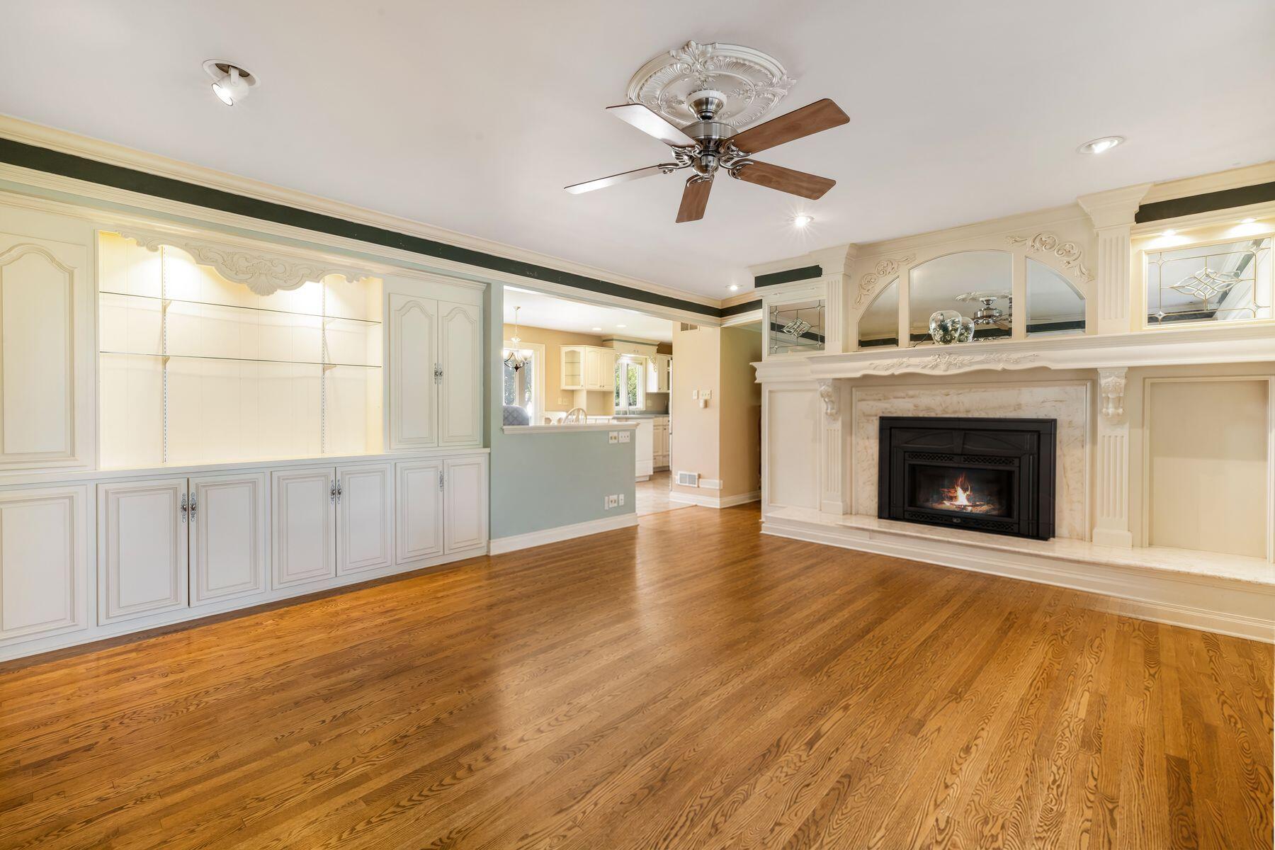 W212N10497 Parkland Cir