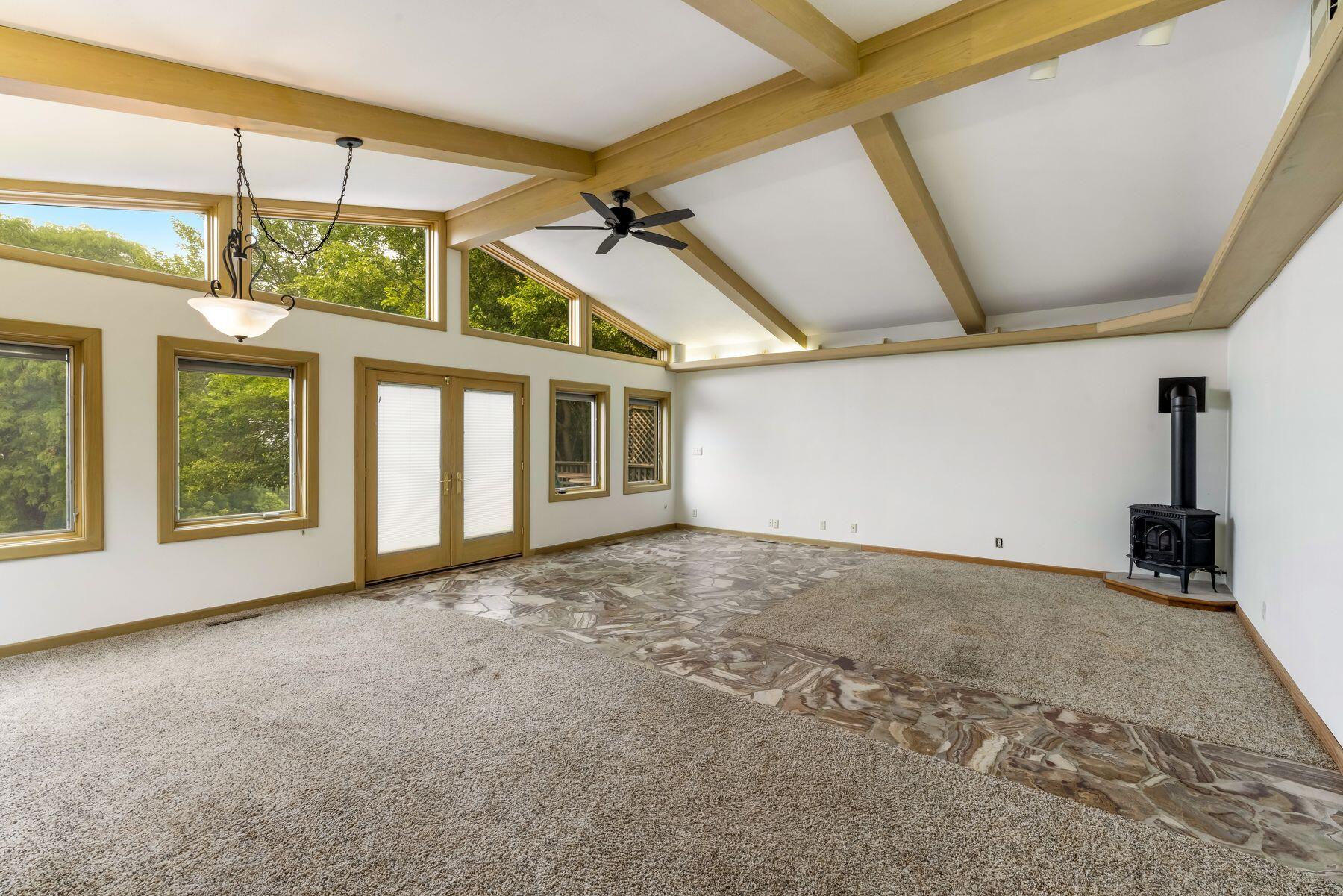 W212N10497 Parkland Cir