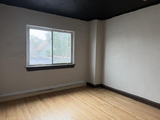 3272 N Holton St, 3274