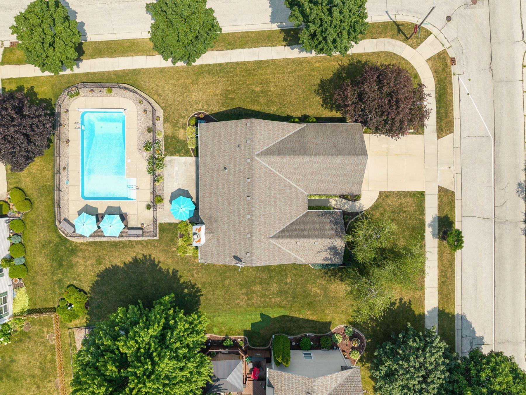 2336 N University Dr